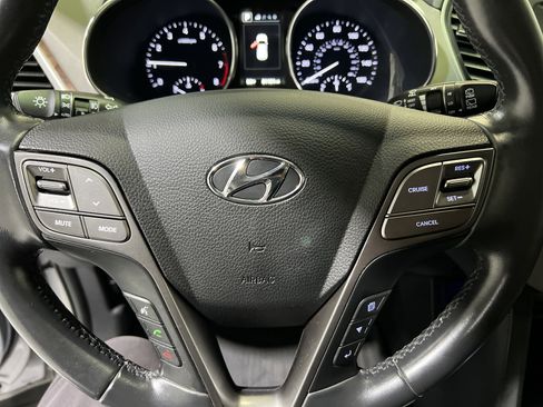 Used 2017 Hyundai Santa Fe Limited w/ Cargo Package image 23