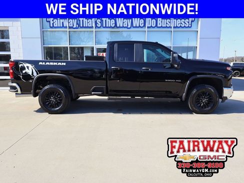 New 2026 Chevrolet Silverado 3500 W/T AWD/4WD image 1