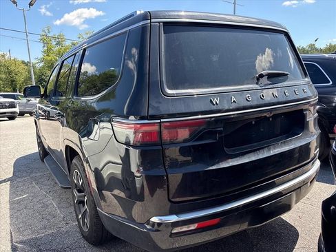 Used 2024 Jeep Wagoneer Series III AWD/4WD image 6