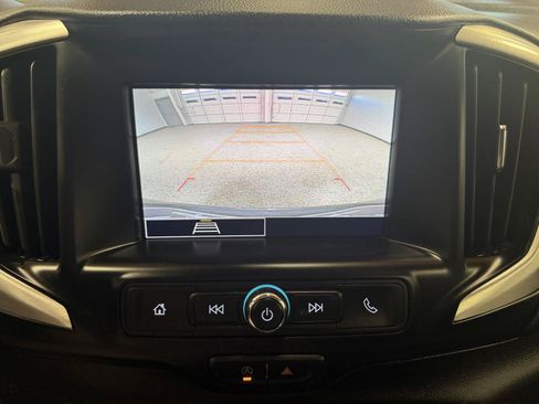 Used 2024 GMC Terrain SLE w/ Driver Convenience Package FWD image 19