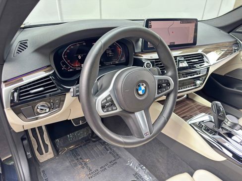 Used 2021 BMW 540i w/ M Sport Package RWD image 14