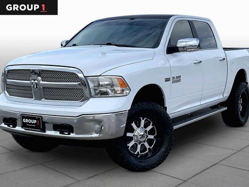Used 2018 RAM 1500 Lone Star AWD/4WD image 1