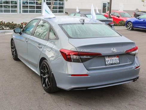Used 2025 Honda Civic Sport image 7