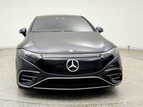 Used 2023 Mercedes-Benz EQS 580 4MATIC Sedan image 2