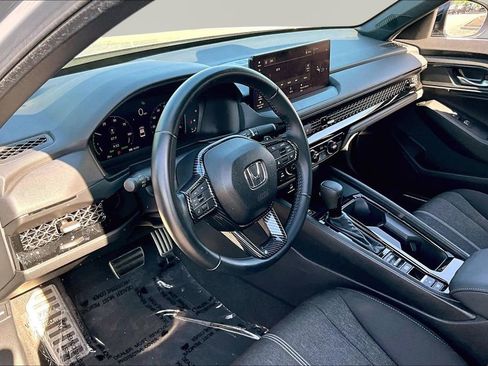 Used 2025 Honda Accord Sport image 14