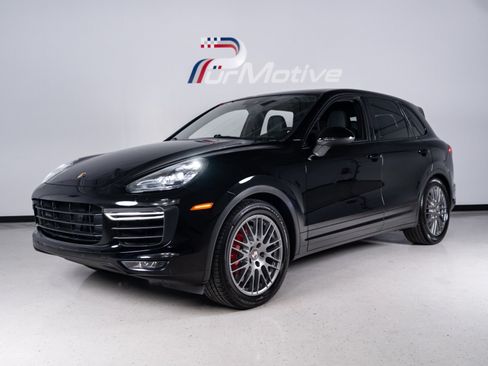 Used 2016 Porsche Cayenne Turbo AWD/4WD image 1