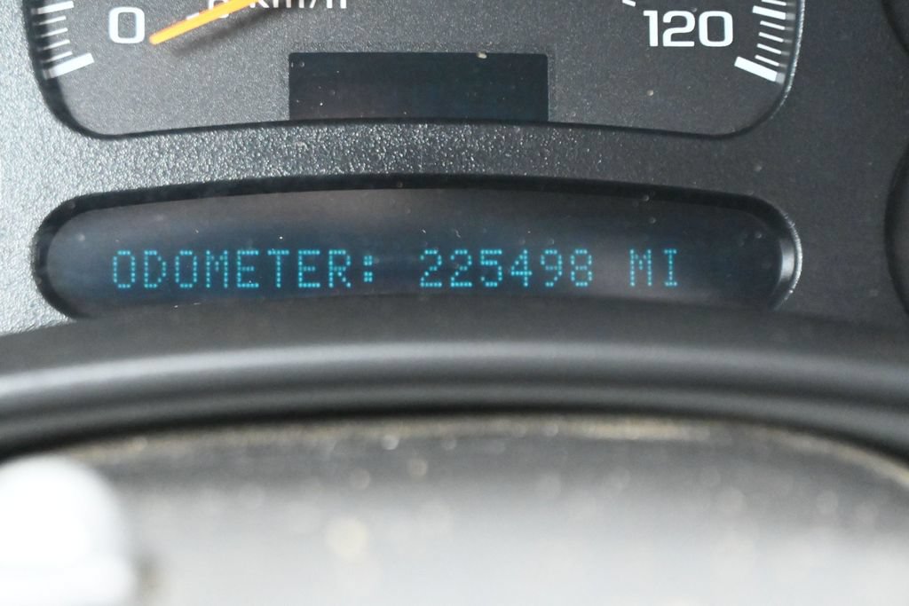 Used 2005 Chevrolet Silverado 2500 LS AWD/4WD image 20