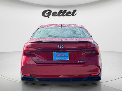 Used 2021 Toyota Avalon XSE FWD image 6