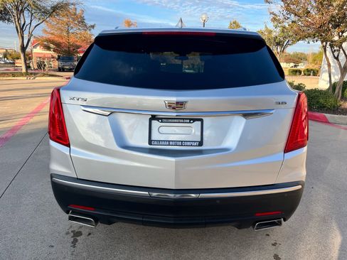 Used 2017 Cadillac XT5 Luxury w/ Driver Awareness Package image 6