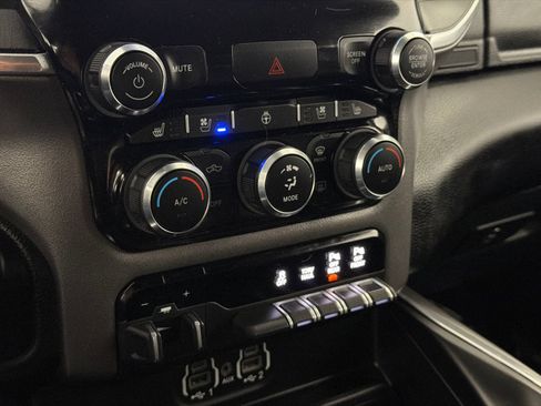 Used 2022 RAM 1500 Laramie w/ Sport Appearance Package AWD/4WD image 26