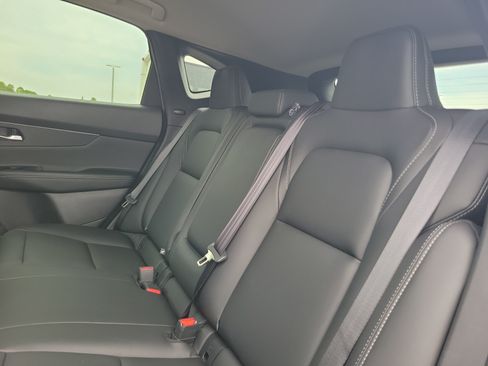 Certified 2025 Nissan Murano SV FWD image 13