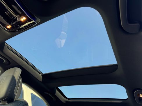 Used 2024 Mercedes-Benz C 36 AMG S image 66