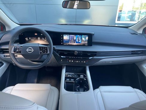 New 2026 Nissan Murano SV AWD/4WD image 13