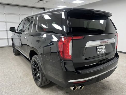 Used 2022 GMC Yukon XL Denali image 8