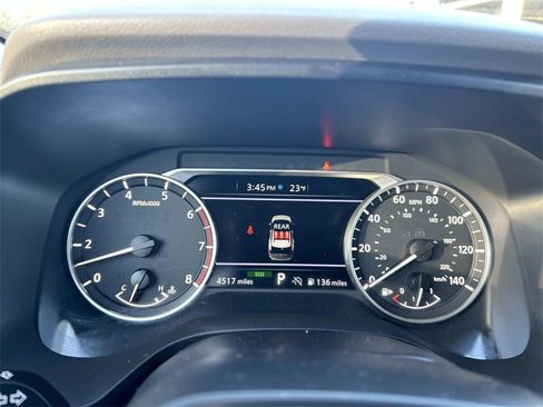 Used 2025 Nissan Rogue SV w/ SV Premium Package image 27