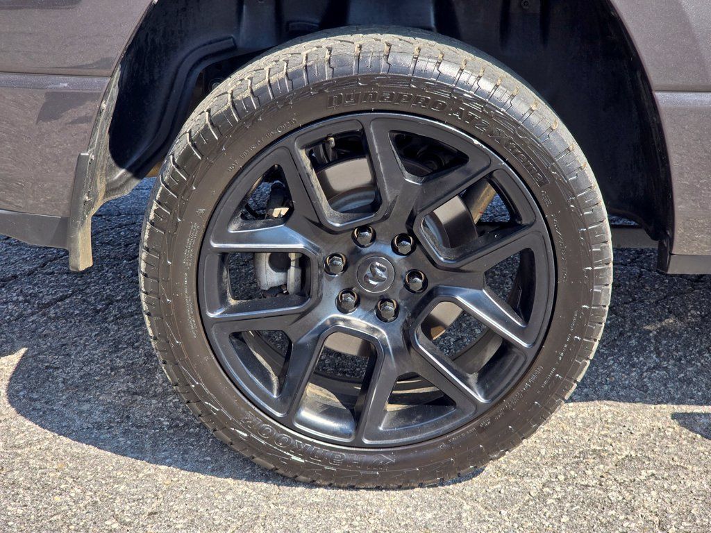 Used 2024 RAM 1500 Laramie AWD/4WD image 13