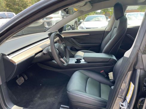 Used 2022 Tesla Model 3 RWD image 4