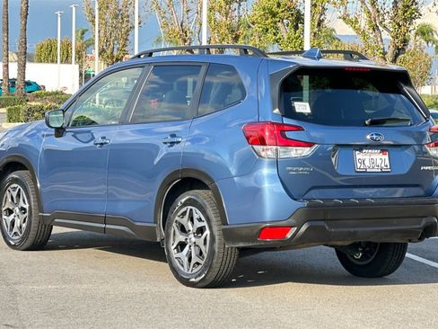 Used 2022 Subaru Forester Premium w/ Popular Package #2 image 6