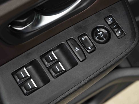 Used 2025 Honda Pilot Elite image 38