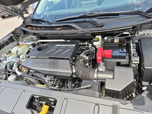 Used 2025 Nissan Rogue SV w/ SV Premium Package FWD image 36