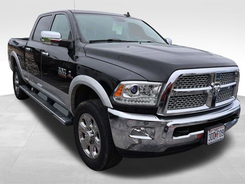 Used 2016 RAM 2500 Laramie AWD/4WD image 10
