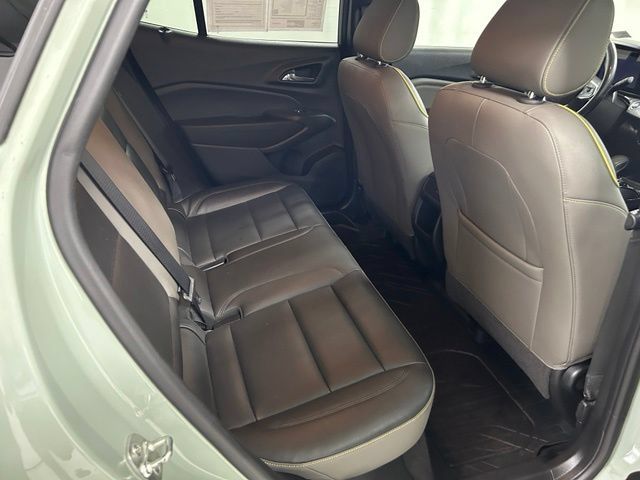Used 2025 Chevrolet Trax ACTIV FWD image 14