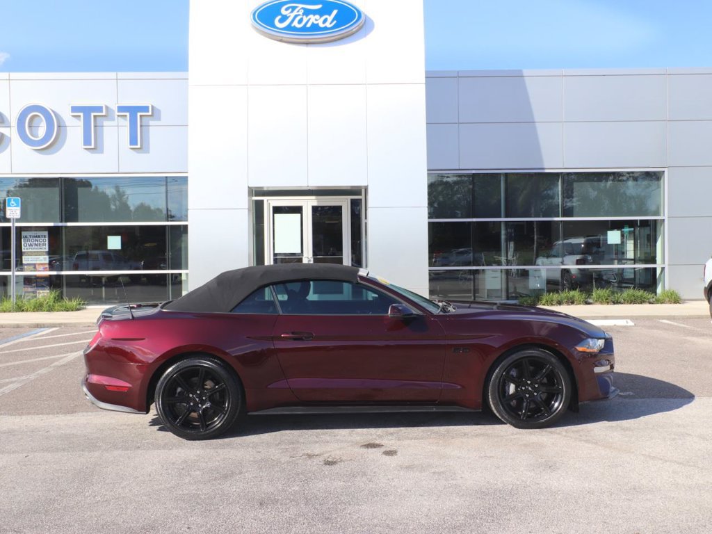 Used 2018 Ford Mustang GT Premium w/ Equipment Group 401A RWD image 20