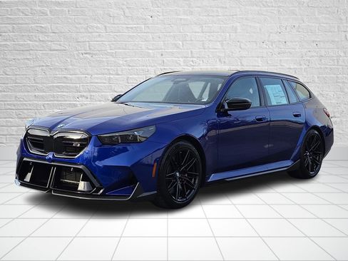 New 2026 BMW M5 Touring image 2