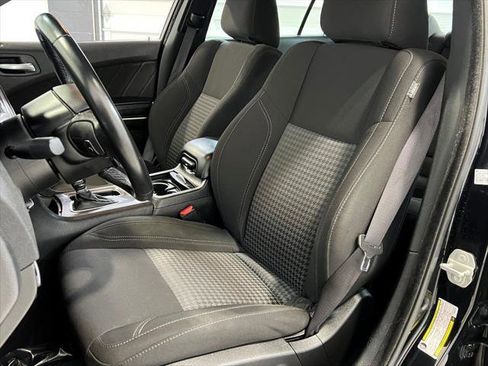 Certified 2023 Dodge Charger SXT image 19