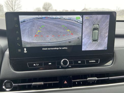 Used 2025 Mitsubishi Outlander SE image 43