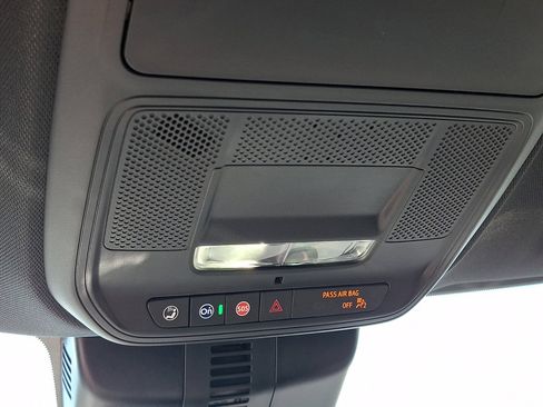 Used 2026 Chevrolet Traverse LT w/ LPO, Floor Liner Package FWD image 31