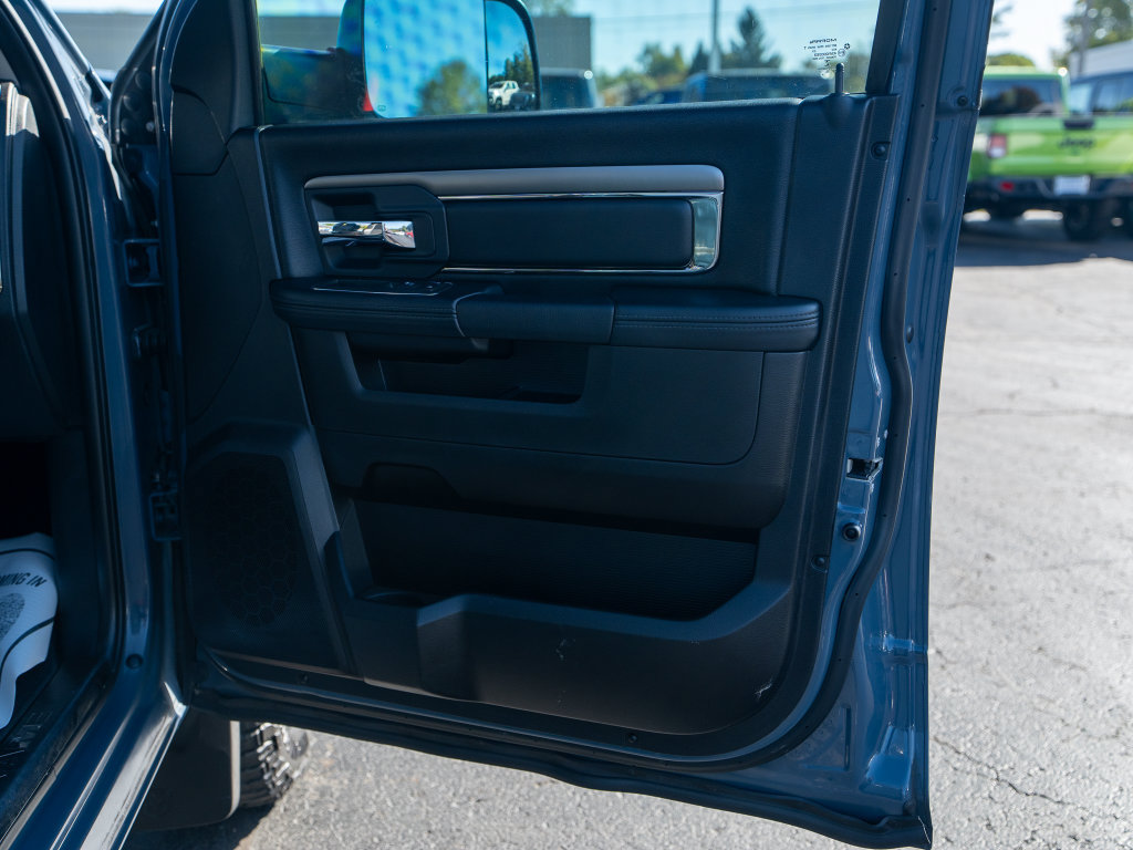 Used 2015 RAM 1500 Sport w/ Ceramic Blue Sport Package AWD/4WD image 12
