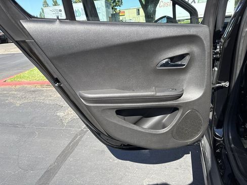 Used 2011 Chevrolet Volt Premium w/ Premium Trim Package FWD image 29