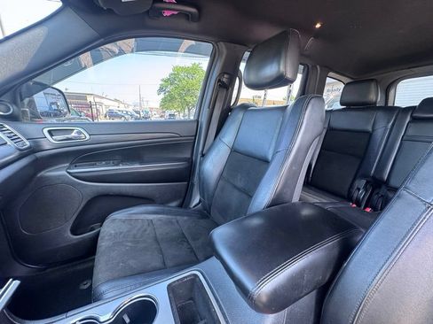 Used 2020 Jeep Grand Cherokee Altitude AWD/4WD image 14