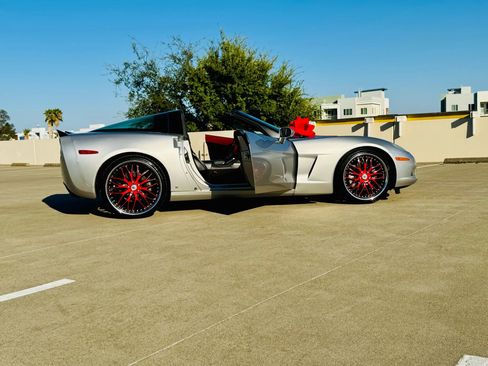 Used 2007 Chevrolet Corvette Coupe w/ Preferred Equipment Group image 61