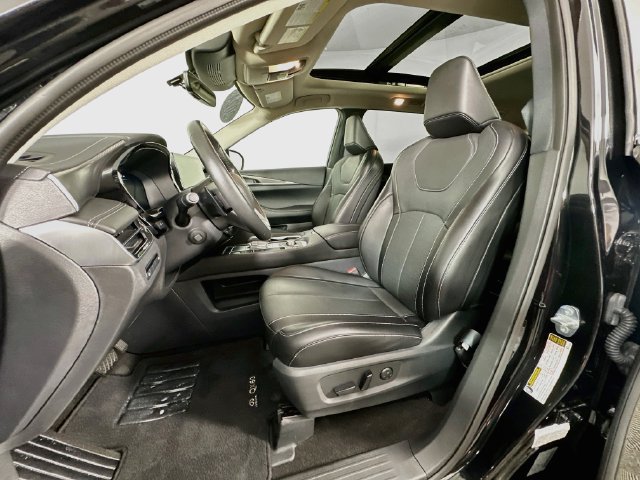 Used 2024 INFINITI QX60 Luxe AWD/4WD image 4