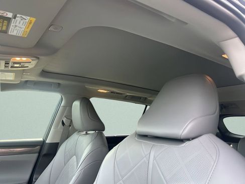 Used 2023 Toyota Highlander Platinum image 21