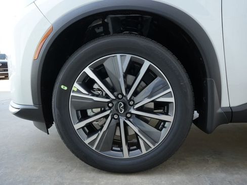 New 2027 INFINITI QX60 Luxe w/ Cargo Package FWD image 26