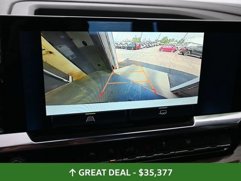 Used 2024 Chevrolet Silverado 1500 LT w/ Protection Package AWD/4WD image 32
