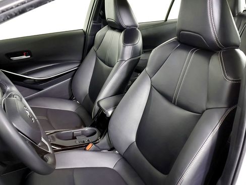 Used 2023 Toyota Corolla XLE image 24