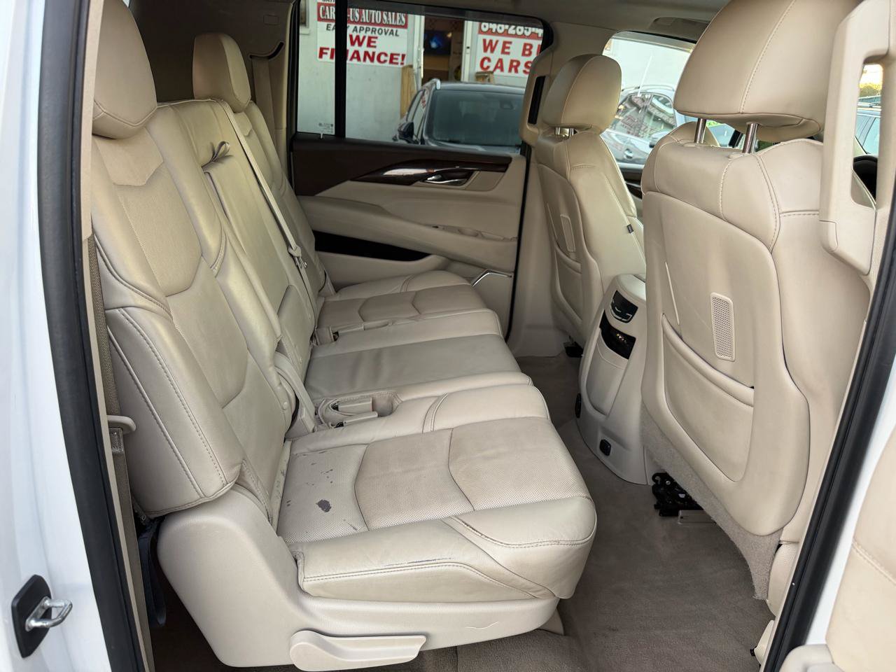 Used 2016 Cadillac Escalade ESV Luxury AWD/4WD image 19