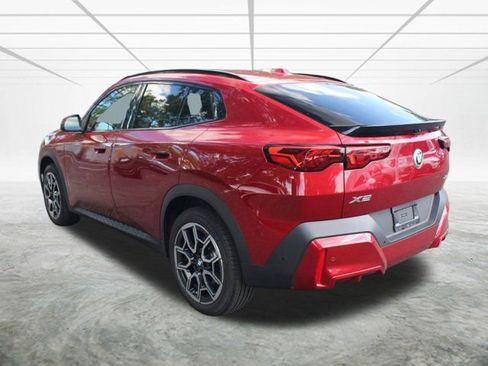 Used 2025 BMW X2 xDrive28i w/ Premium Package image 7