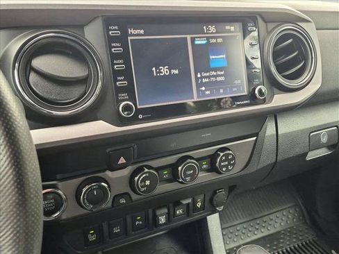 Used 2020 Toyota Tacoma TRD Off-Road w/ Technology Package AWD/4WD image 13