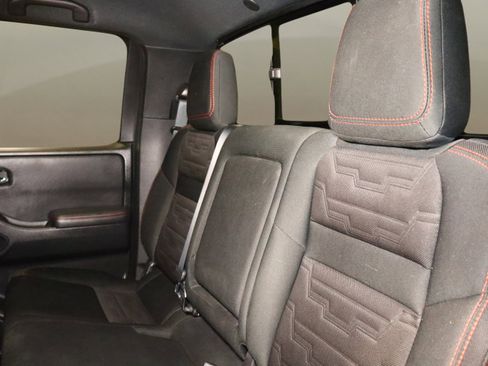 Used 2023 Nissan Frontier PRO-4X w/ Technology Package image 16