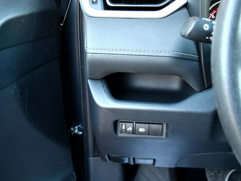 Used 2024 Toyota RAV4 XLE image 9