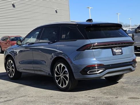 New 2026 Lincoln Nautilus Reserve image 6