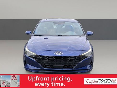 Used 2021 Hyundai Elantra SEL w/ Convenience Package image 3
