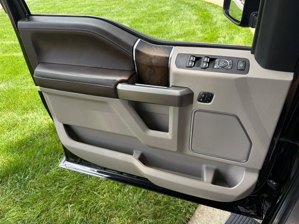 Used 2019 Ford F350 Limited w/ FX4 Off-Road Package AWD/4WD image 43