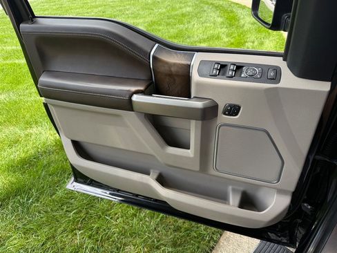 Used 2019 Ford F350 Limited w/ FX4 Off-Road Package AWD/4WD image 43