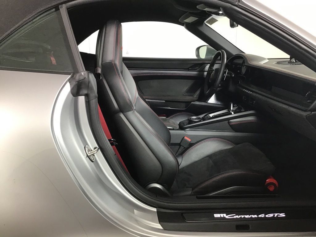 Certified 2022 Porsche 911 Carrera 4 GTS AWD/4WD image 34